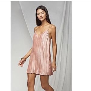 The Jetset Diaries Revolve Primavera Pink Pleated Mini Dress Size S